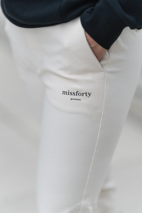 PA-01 Damen Chinohose von missforty germany